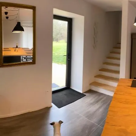 Le Champ Des Verdiers Holiday home Saint-Aubin-de-Nabirat