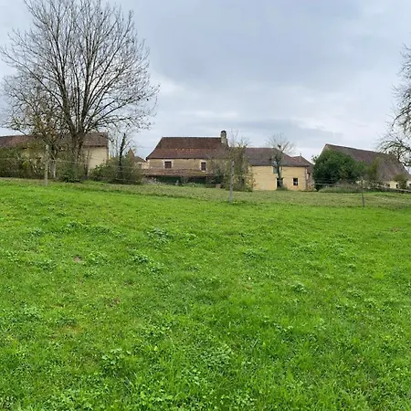 La Porte Du Jardin Saint-Aubin-de-Nabirat